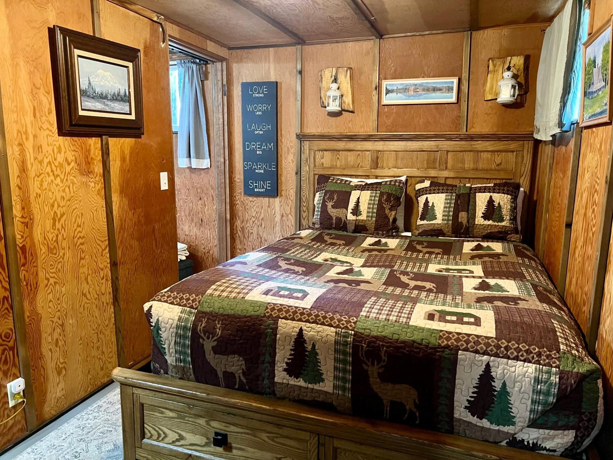 Mt Rainier Little Green Cabin On Big Creek! Ashford Zewnętrze zdjęcie